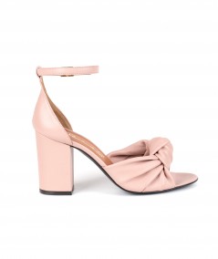Sandali in pelle rosa con laccio alla caviglia