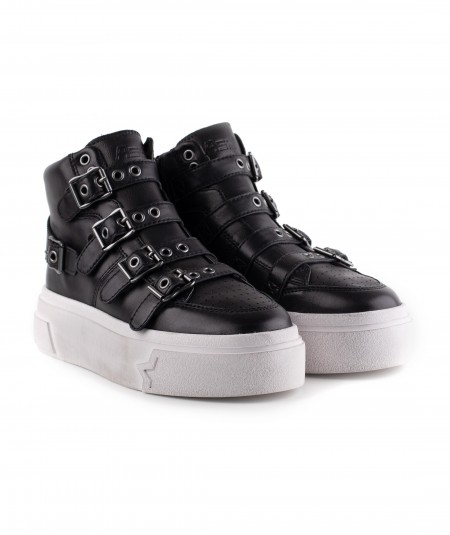 Sneakers in pelle nera