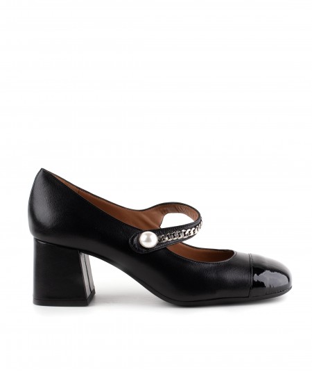 Décolleté in pelle nera