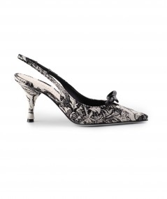 Chanel in tessuto fantasia nero con fiocco in pelle