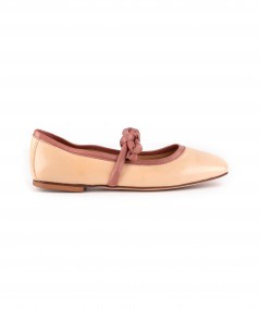 Ballerina in pelle nude