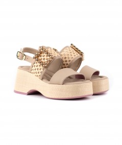 Sandalo con zeppa in pelle beige