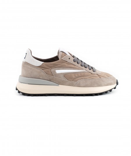 Sneaker in camoscio e tessuto tecnico beige