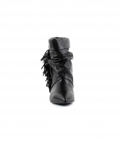 Stivaletto in pelle nera con frange