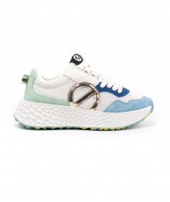 Sneaker in camoscio celeste e rete bianca