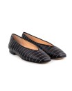 Ballerina in pelle nera